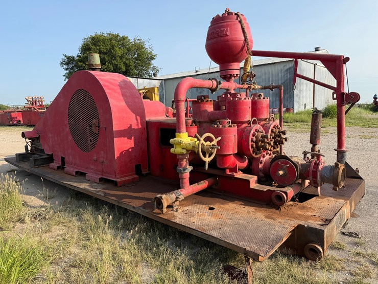 ideco-214-duplex-mud-pump-p/b-caterpillar-d353e-engine,-skidded-image-3