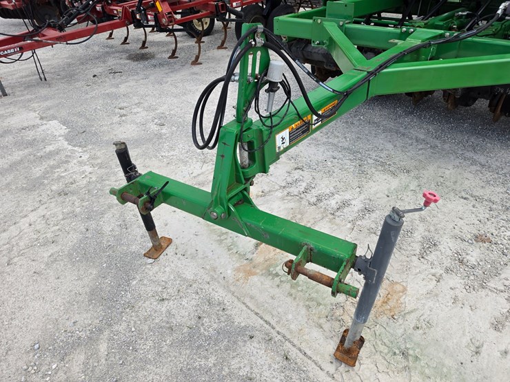 2009-john-deere-1590-image-2