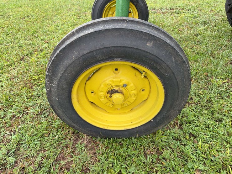 1957-john-deere-420-image-13
