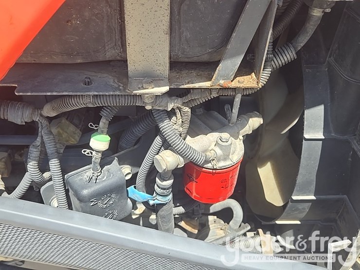 2016-kubota-mx5200d-image-37