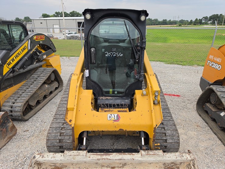 2020-caterpillar-299d3-image-4