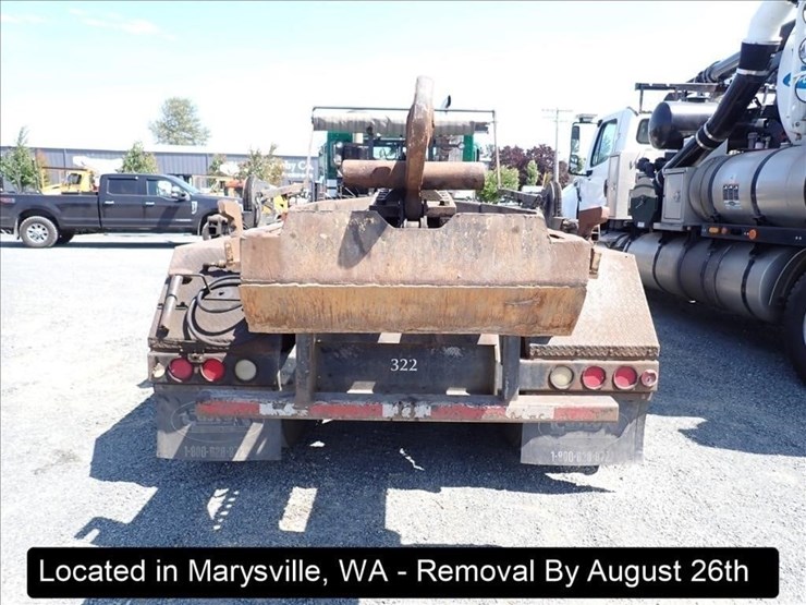2007-peterbilt-320-image-27
