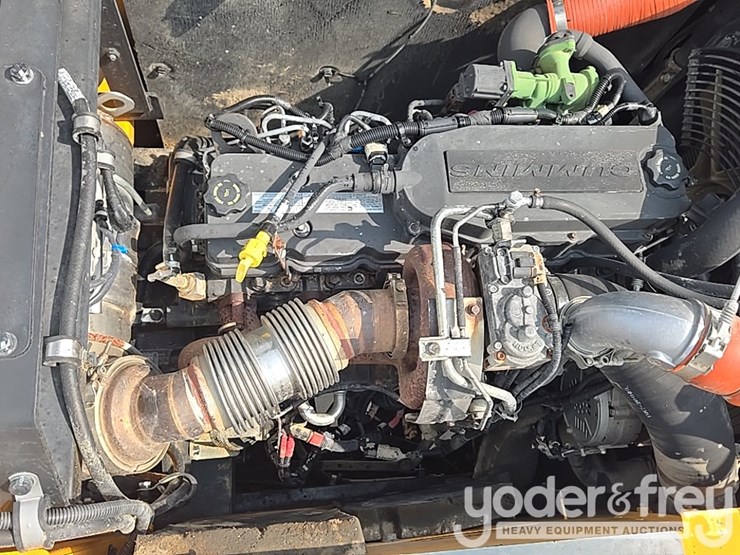 2018-hyundai-hx260l-image-50
