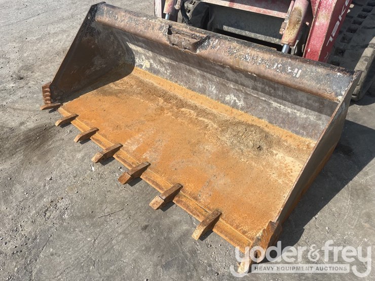 2022-takeuchi-tl10v2-image-15