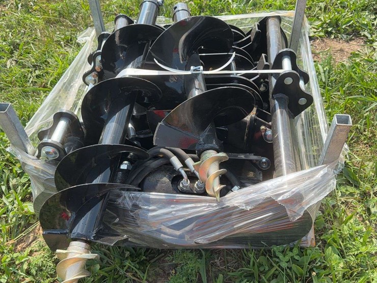 mini-skid-steer-attachment-set-image-4