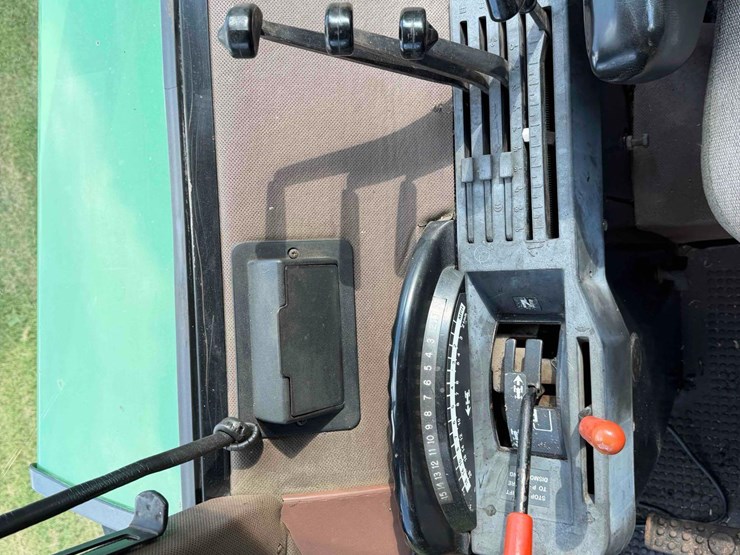 john-deere-4450-image-17
