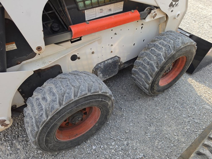 2007-bobcat-s300-image-20