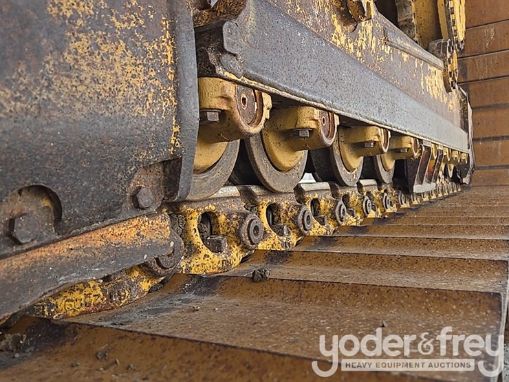 2018-caterpillar-d6n-lgp-image-13