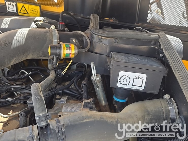 2019-jcb-510-56-image-41