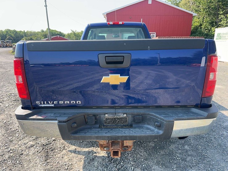 2013-chevrolet-silverado-2500hd-image-6
