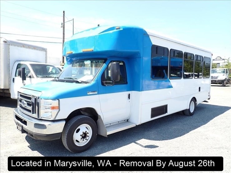 2019-ford-e450-image-1