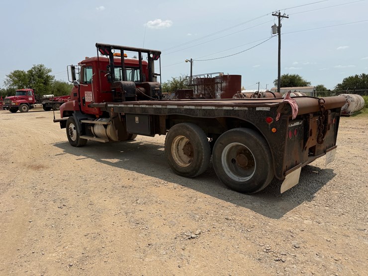 2000-mack-ch612-image-15