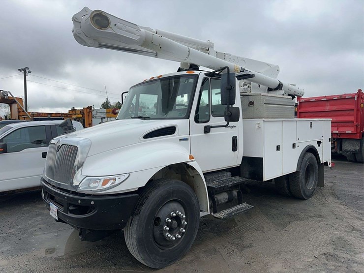 2009-international-durastar-4300-image-1