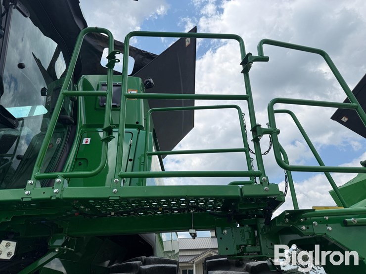 2025-john-deere-s7-800-image-12