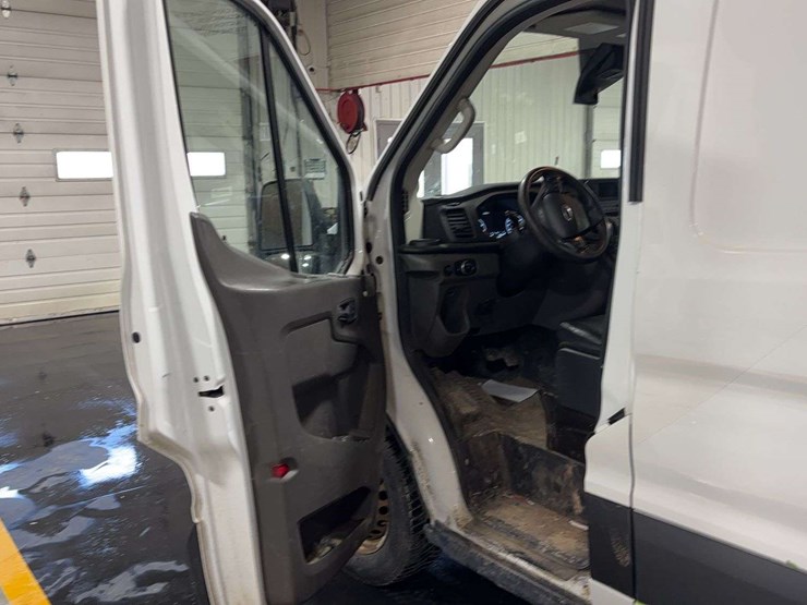 2020-ford-transit-image-10