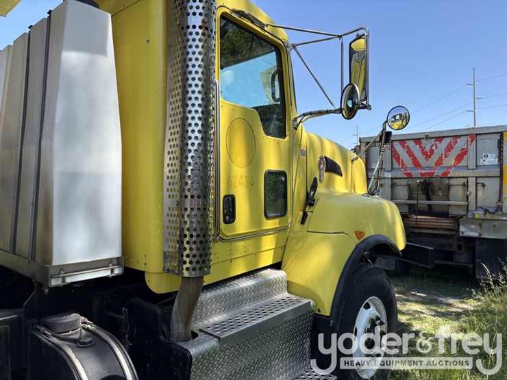 2012-kenworth-t400-image-41