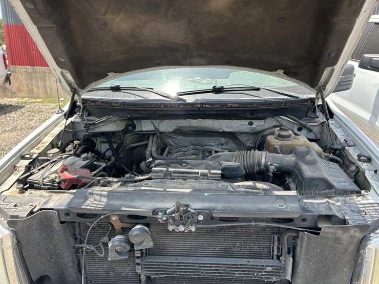 2011-ford-f150-xlt-image-10