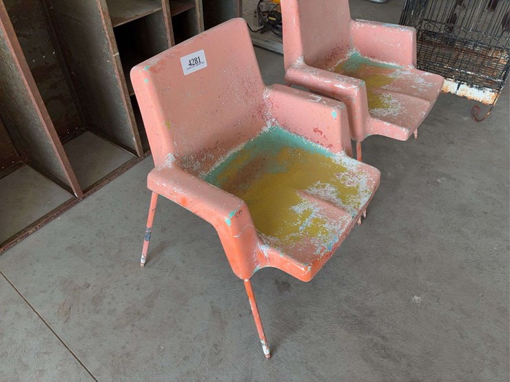 (2)-outdoor-patio-chairs-image-3