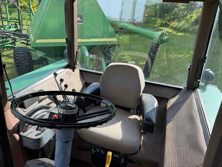john-deere-4450-image-28