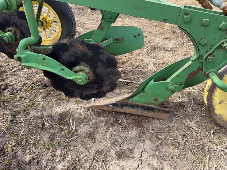 john-deere-no.-44-pull-type-two-bottom-plow-image-16