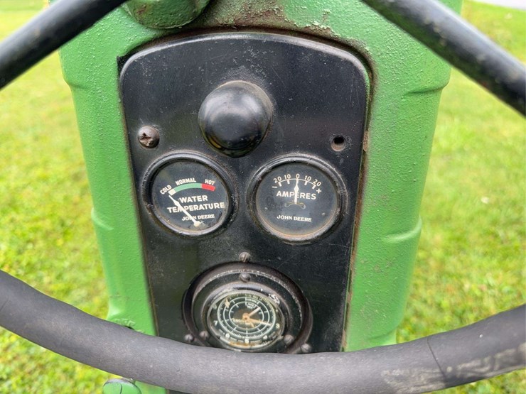 1955-john-deere-40-image-27
