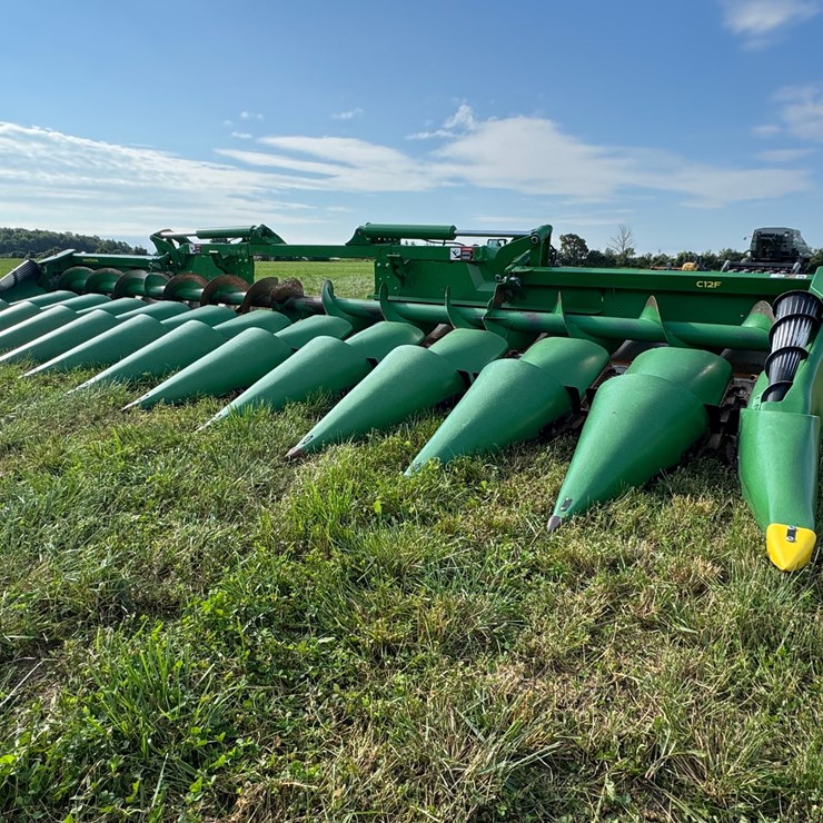 JOHN DEERE C12F