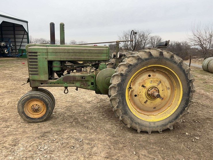 john-deere-model-a-image-2
