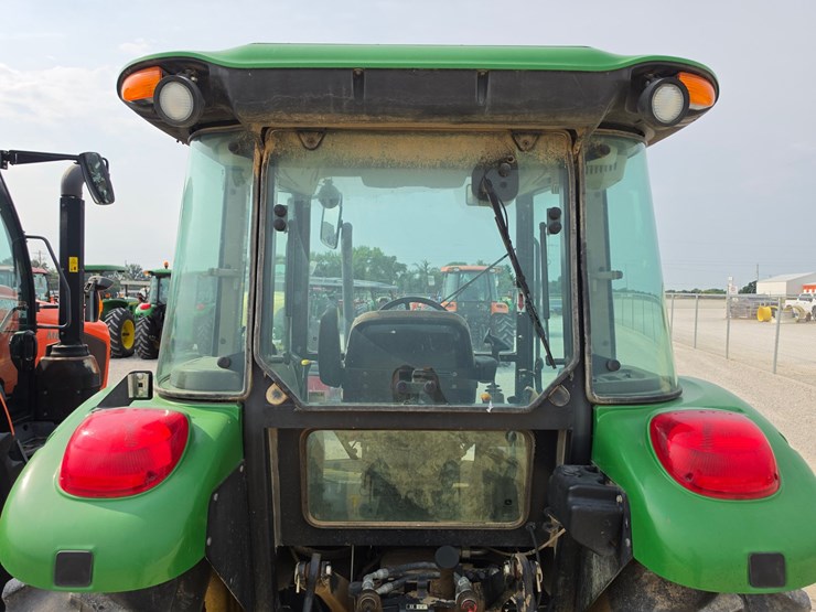 2010-john-deere-5083e-image-14
