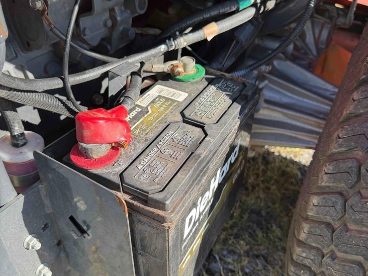 kubota-zd323-image-14