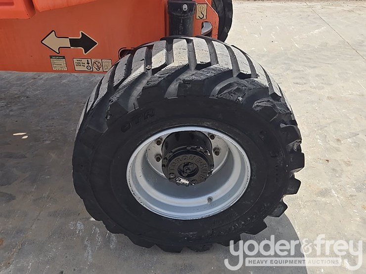 2017-jlg-450aj-image-10