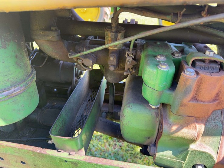 john-deere-630-image-21