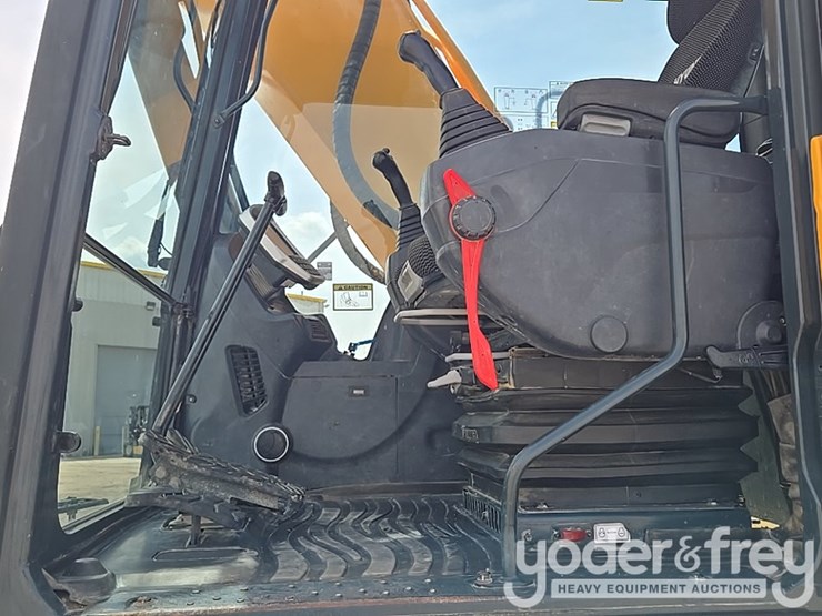 2021-hyundai-hx260l-image-63
