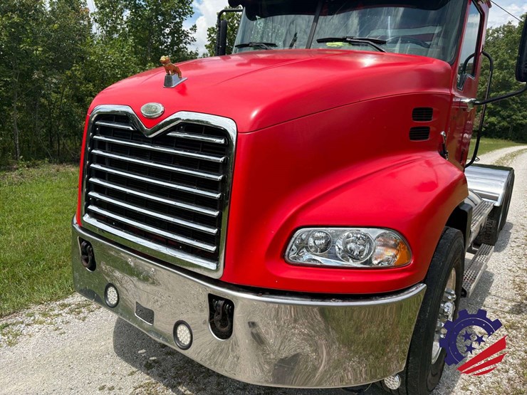 2006-mack-cxn613-t/a-truck-tractor-image-11