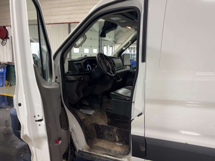 2020-ford-transit-image-9