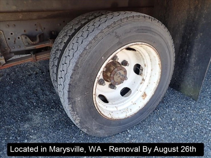 2005-chevrolet-w5500-image-14