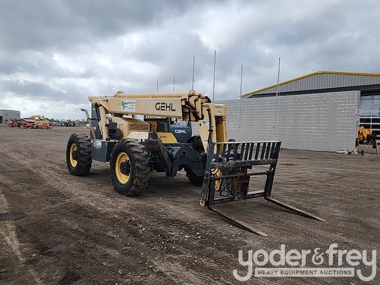 2015-gehl-rs10-55-image-7