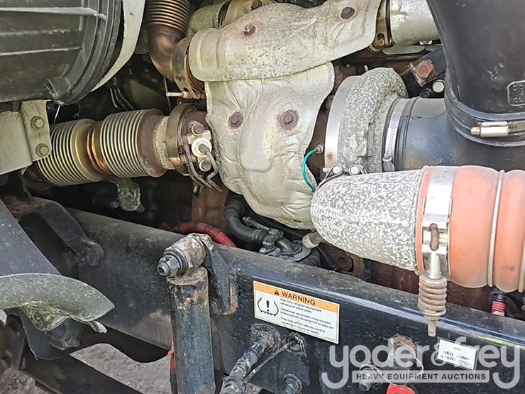2019-freightliner-cascadia-125-image-21