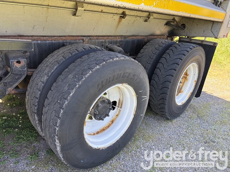 2012-kenworth-t400-image-10