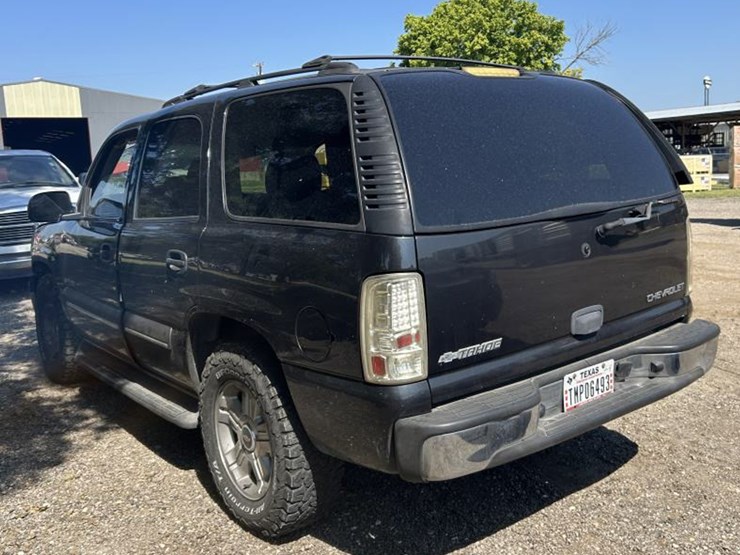 2003-chevrolet-tahoe-image-6