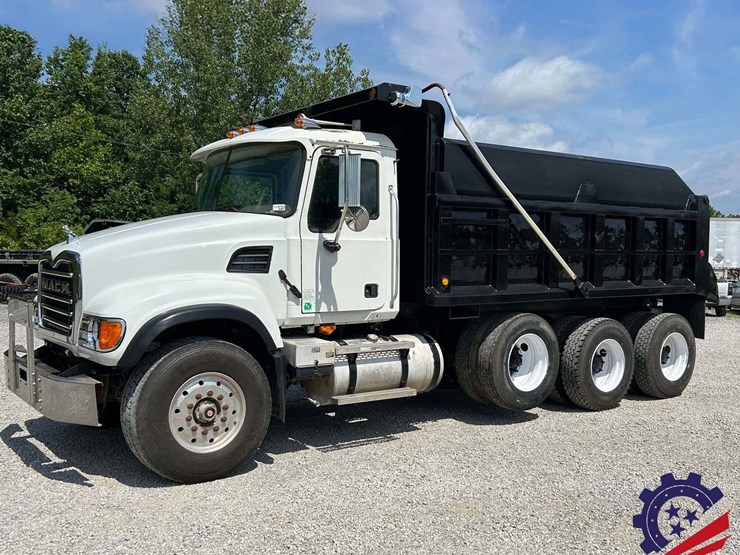 2007-mack-granite-cv713-image-1