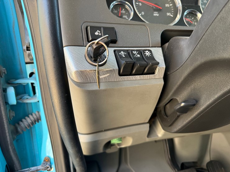 2019-kenworth-t680-image-20