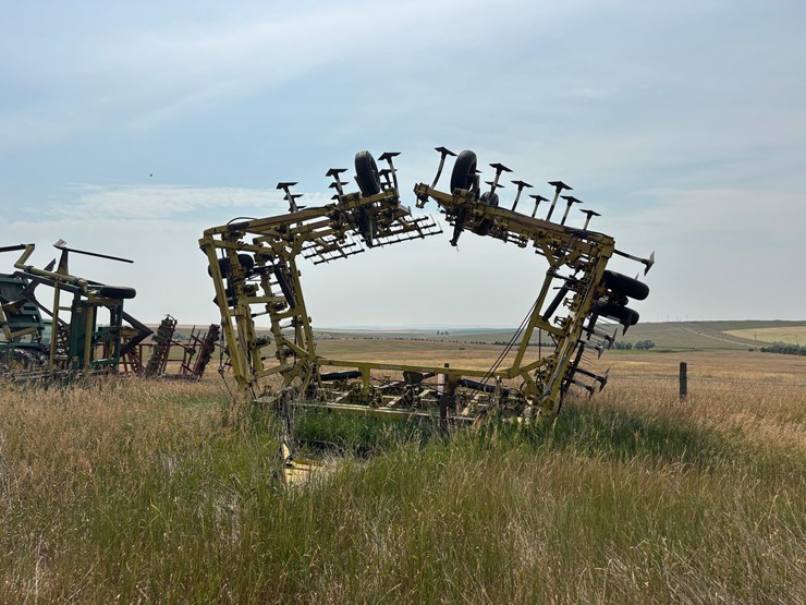 2000-degelman-chisel-plow-image-1