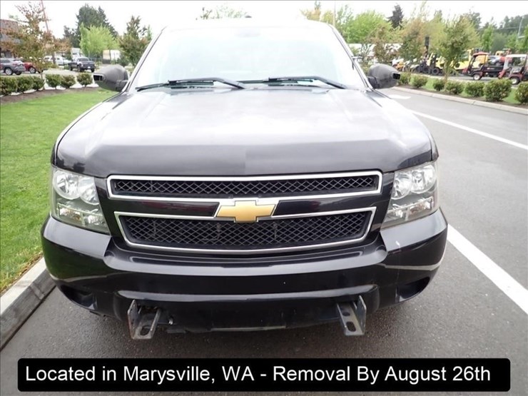 2013-chevrolet-tahoe-image-16