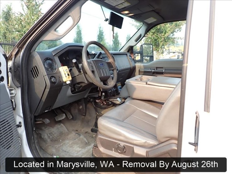 2014-ford-f550-image-21