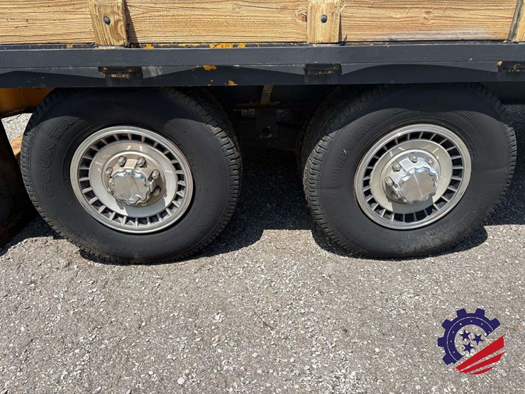 jobsite-fuel-tank-&-dual-t/a-storage-gooseneck-trailer-image-41