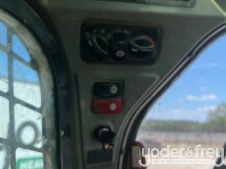 2018-caterpillar-289d-image-15