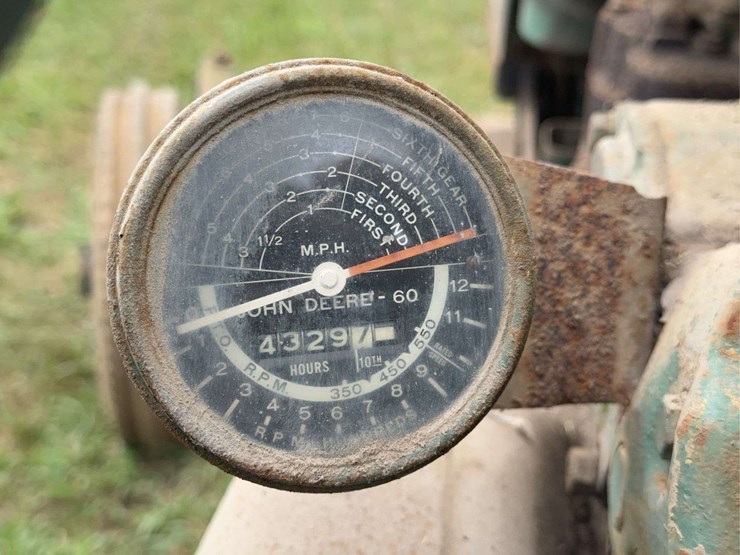 john-deere-60-image-30
