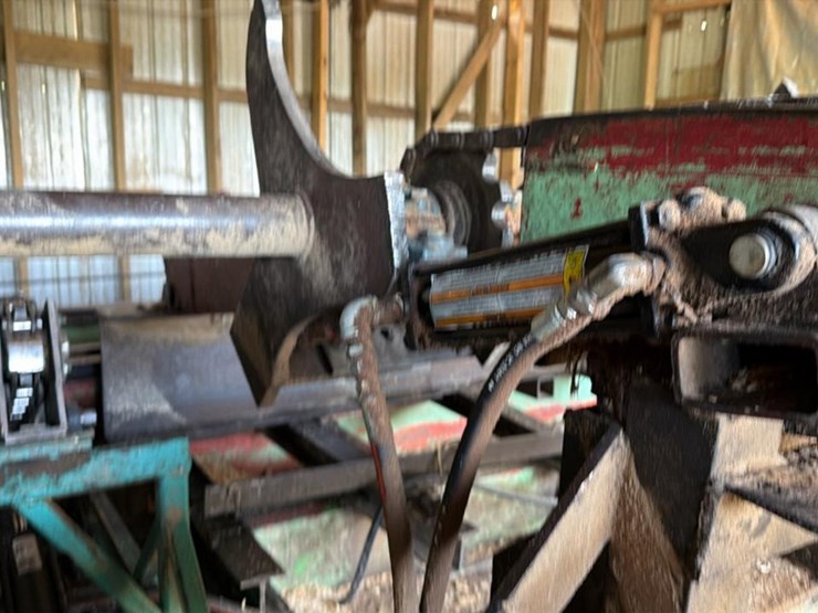 #1005b-•-17'x10'-log-deck---frye-lumber-company-image-8