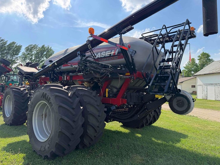 case-ih-3445-airseeder-image-4