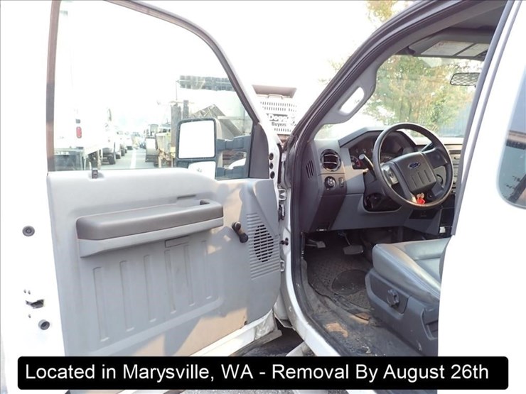 2015-ford-f250-xl-image-16